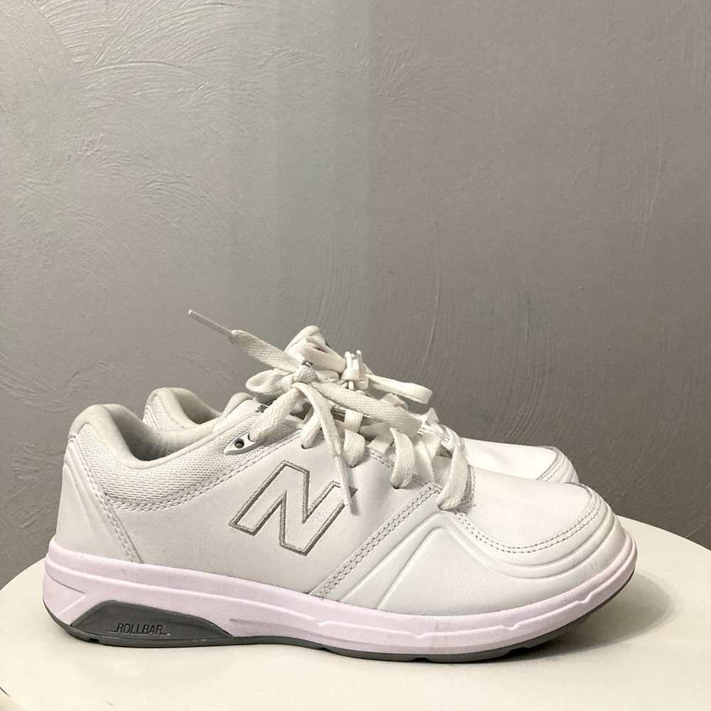 BRAND NEW SIZE 7 NEW BALANCES